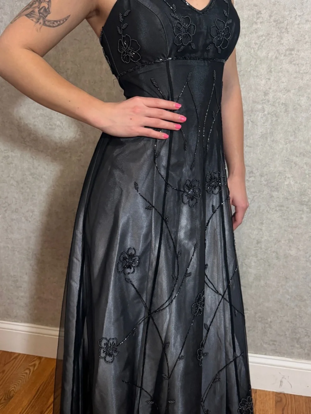 Vintage Cache Beaded Halter Neck Evening Dress with beaded details - Picture 5 of 11
